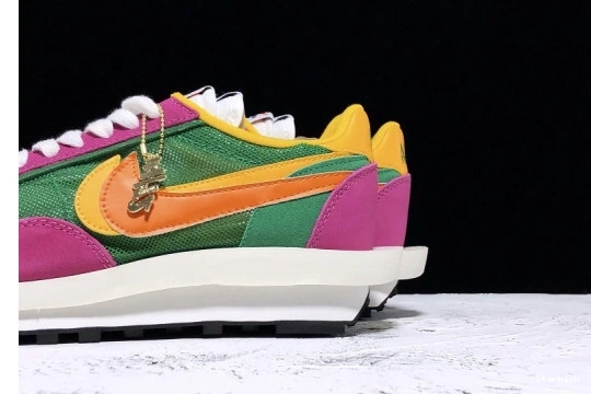 Green  LD Sacai BV0073-301 Waffle Nike Pine 1104